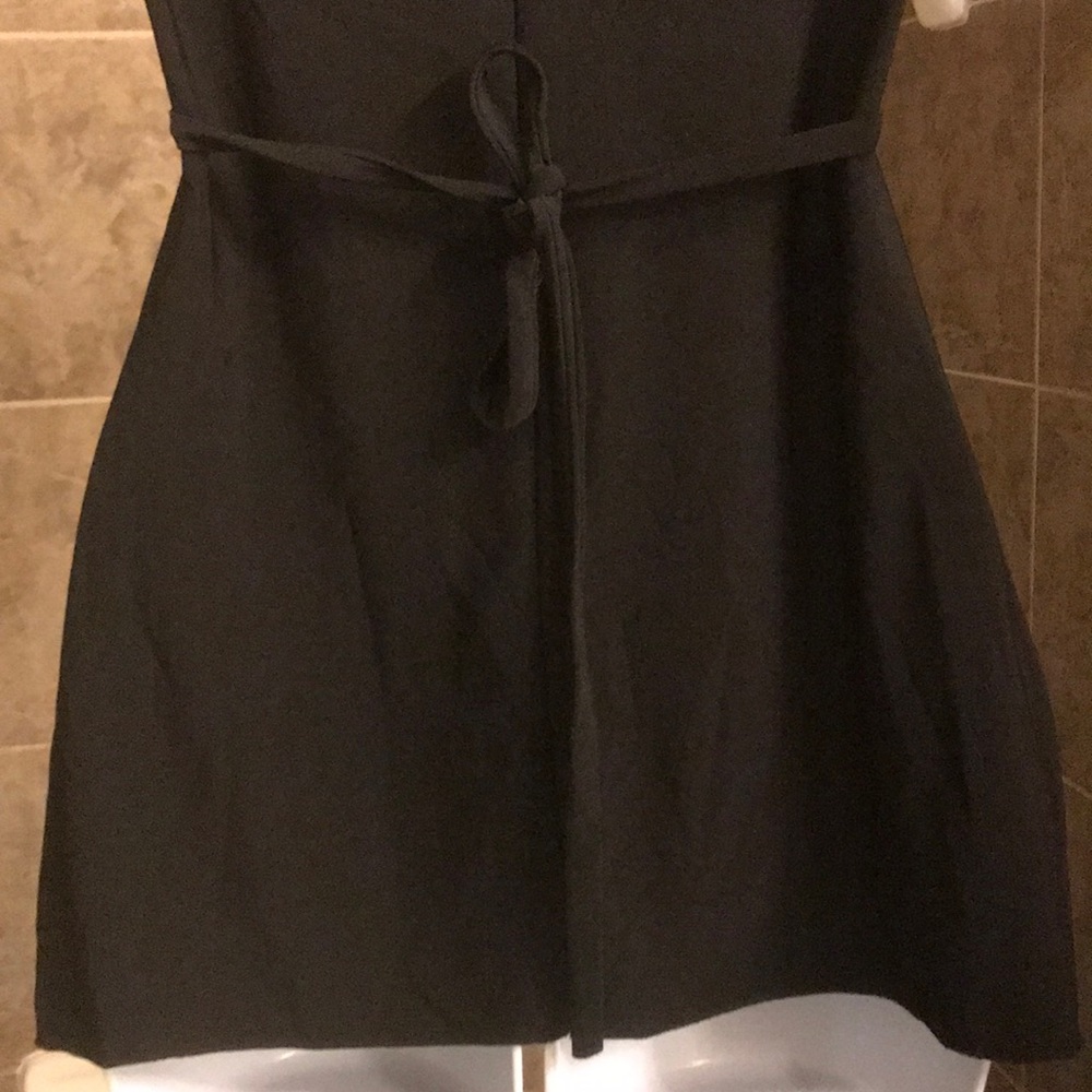 Top - Picture 2 of 2